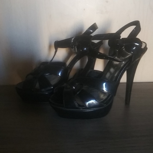 Heels - Picture 1 of 2